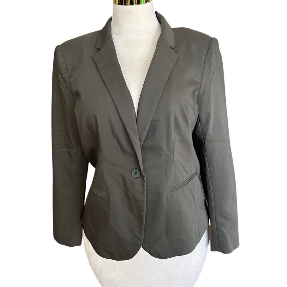 Apt 9 Blazer size 16